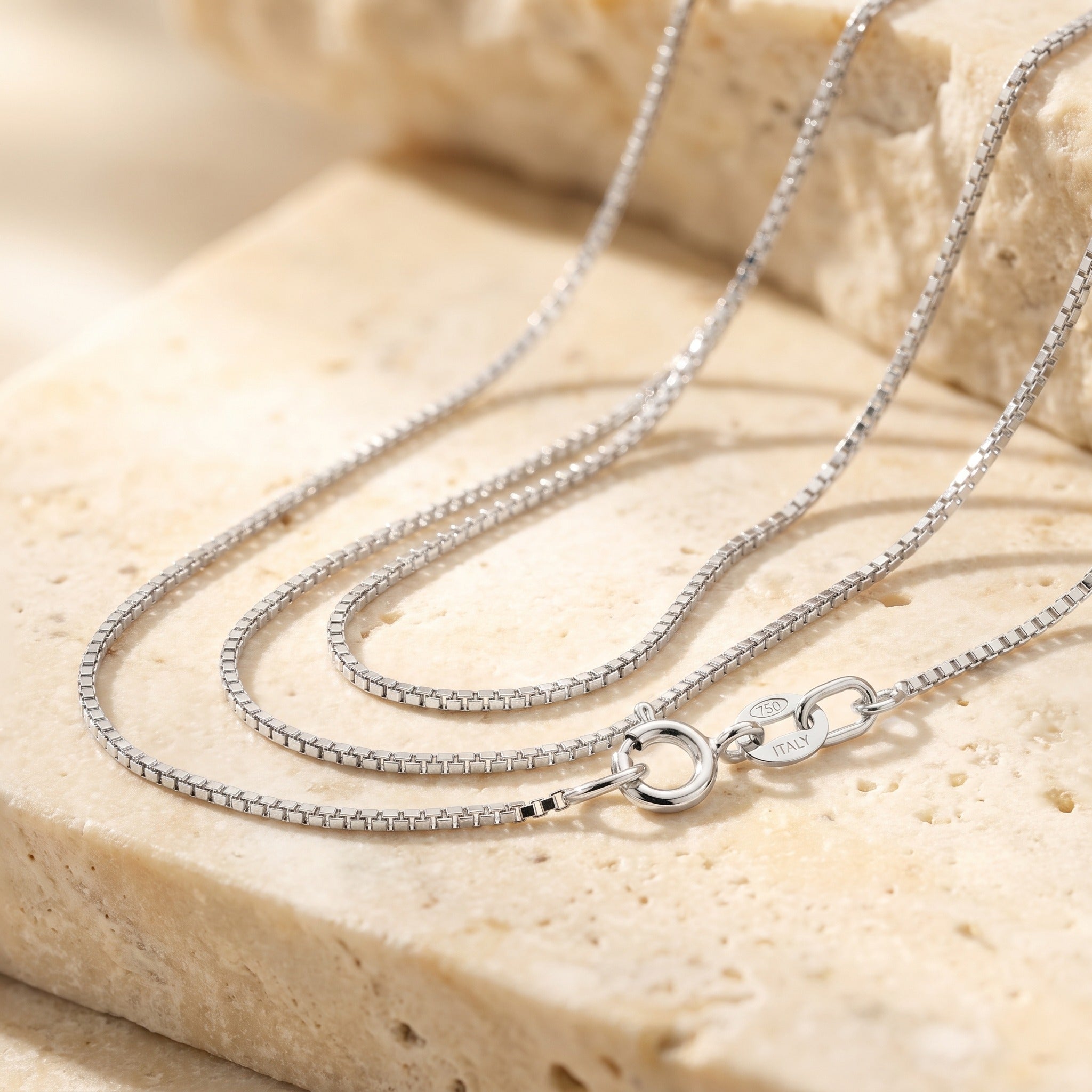 Box Chain 0.60mm - White Gold - luxury lifestyle image