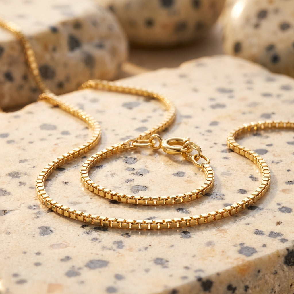 Box Chain 0.80mm - Yellow Gold - luxury lifestyle image