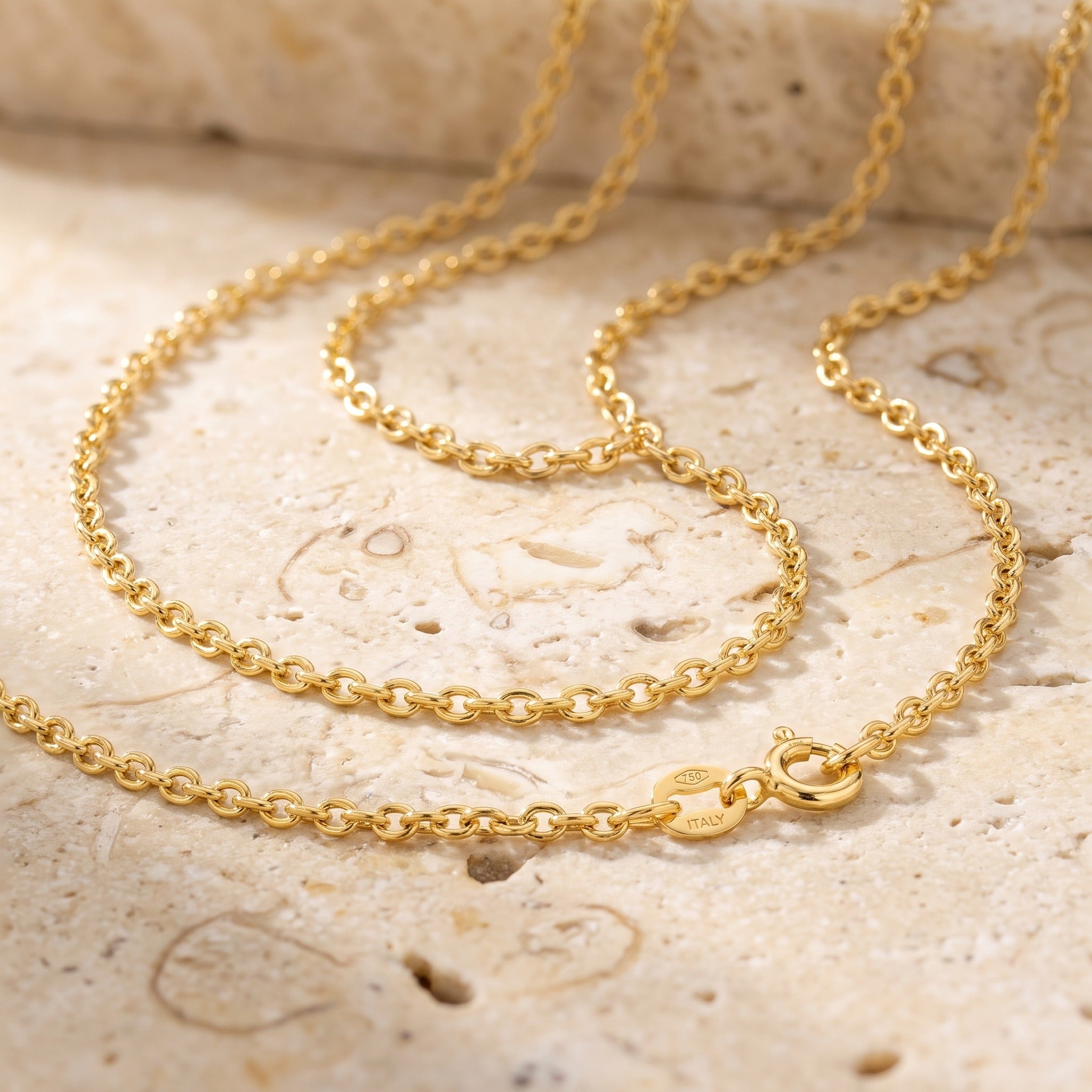 Cable Chain 1.58mm - Yellow Gold - luxury lifestyle image
