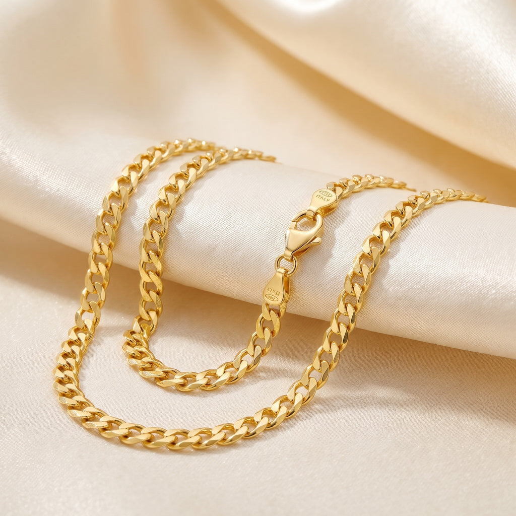 Diamond Cut Flat Curb Chain 3.95mm - Yellow Gold - luxury lifestyle image
