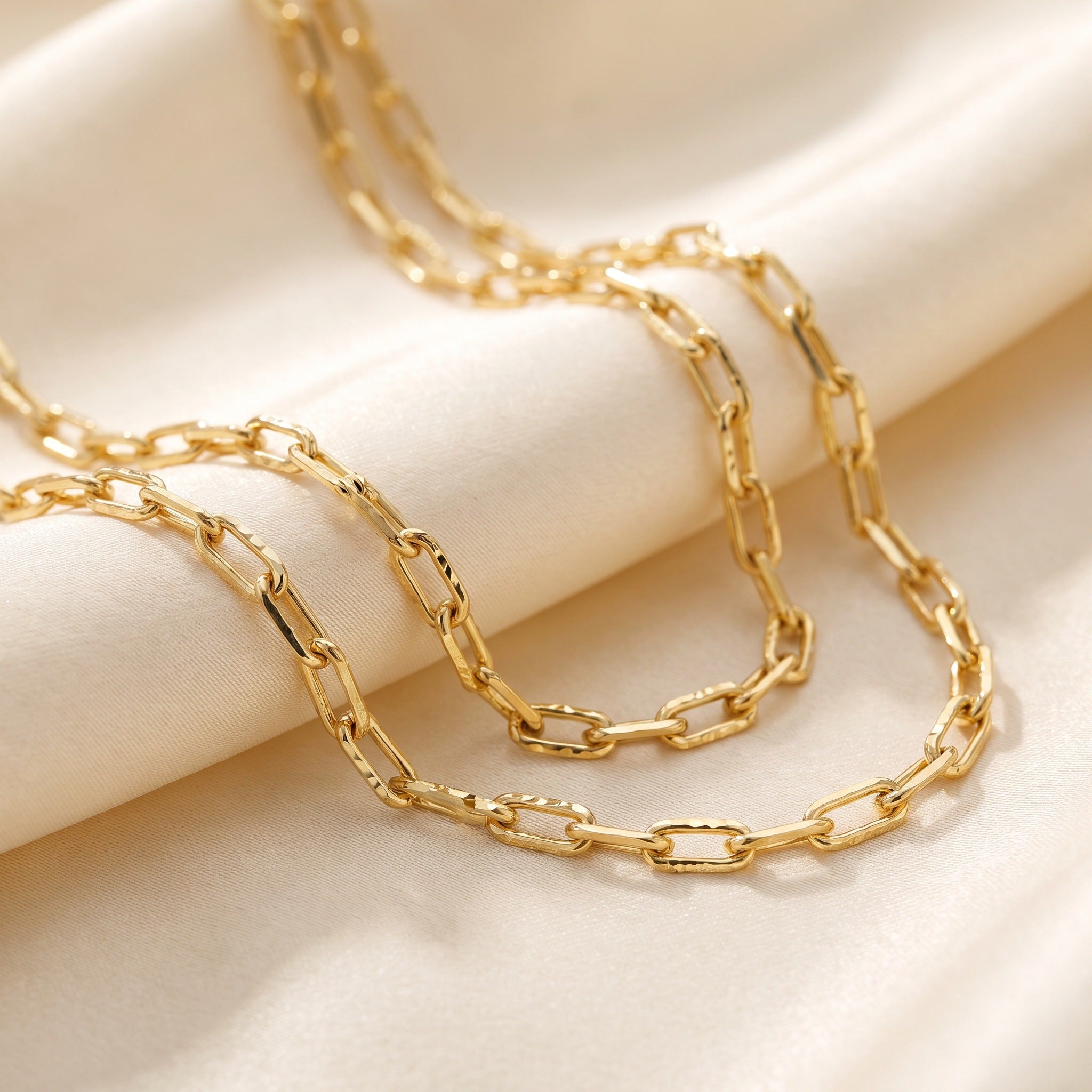 Diamond Cut Paper Clip Chain 3.74mm - Yellow Gold - luxury lifestyle image