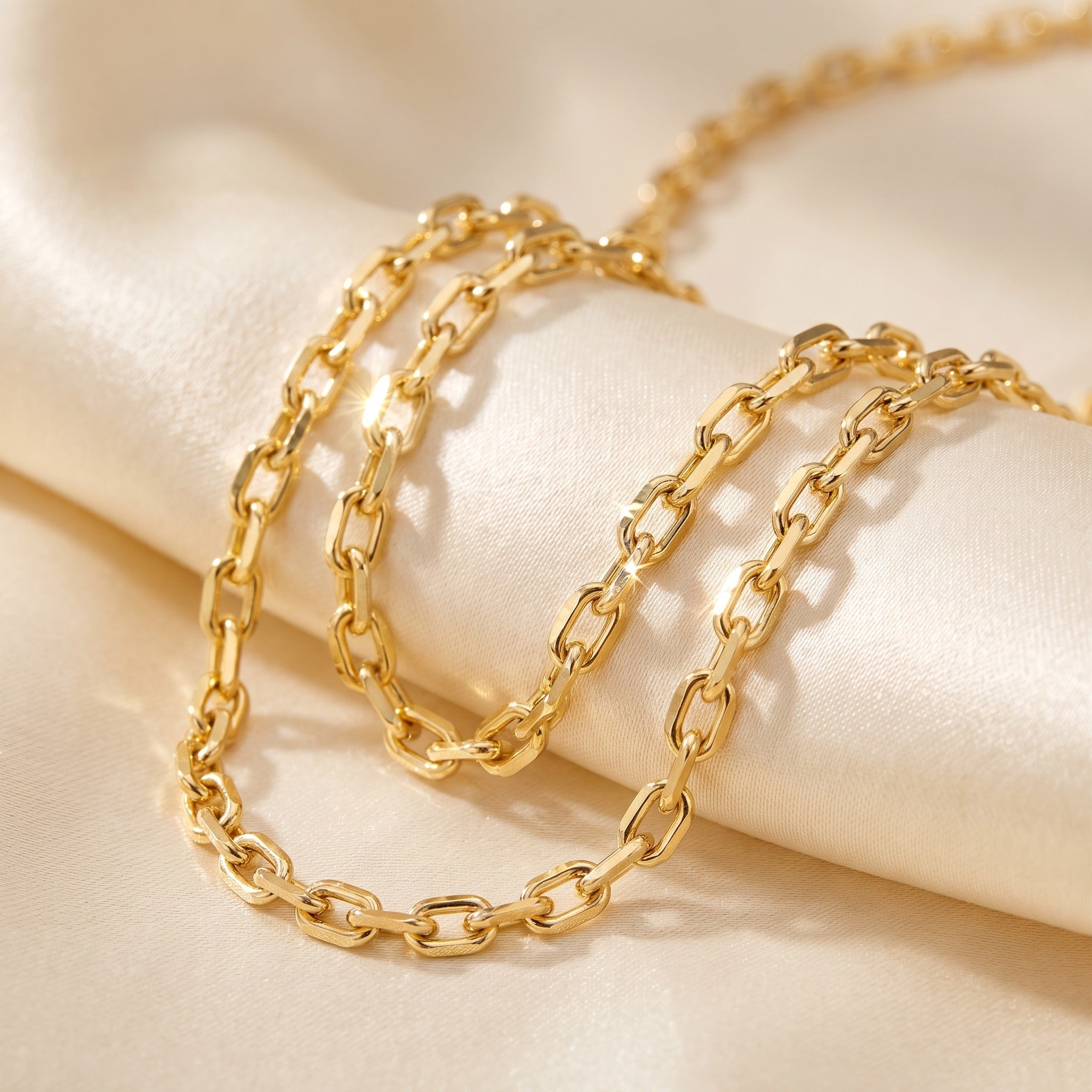 Diamond Cut Anchor Chain 3.60mm - Yellow Gold - luxury lifestyle image