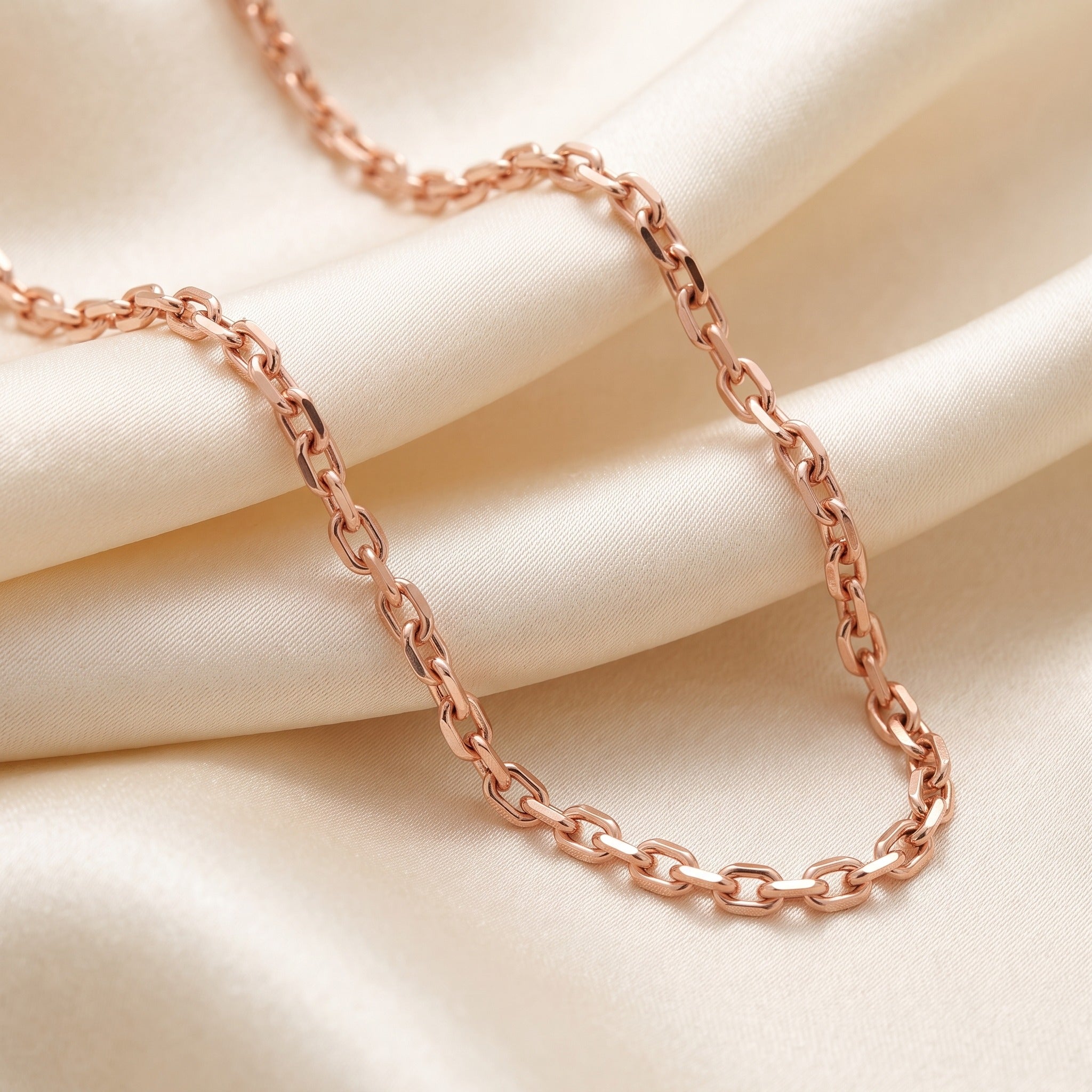 Diamond Cut Anchor Chain 2.20mm - Rose Gold - luxury lifestyle image